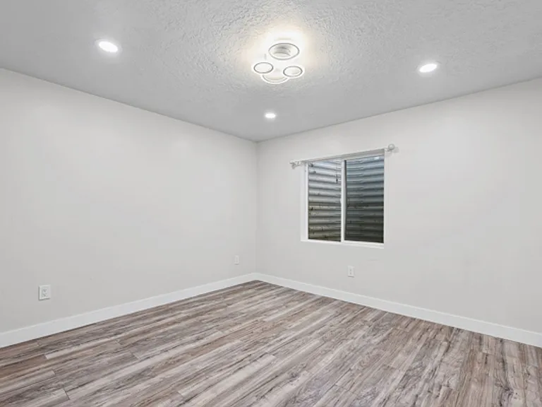 2877 S Greenhead Dr — Photo 22