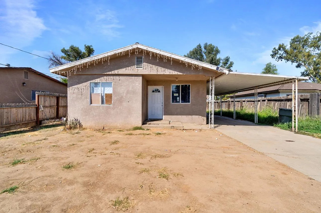 4951 N Lola Ave photo 1