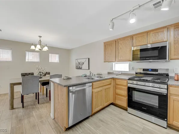6048 Aripeka St, Henderson, NV 89011