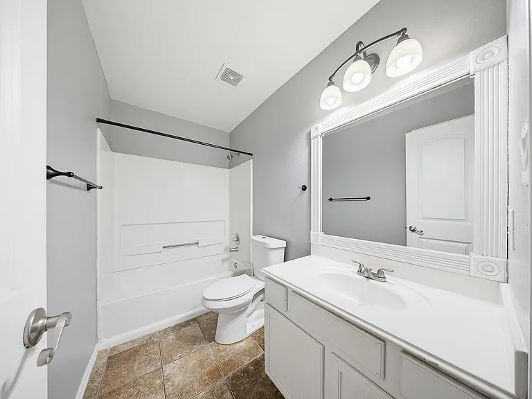 16130 Coleburn Dr — Photo 23