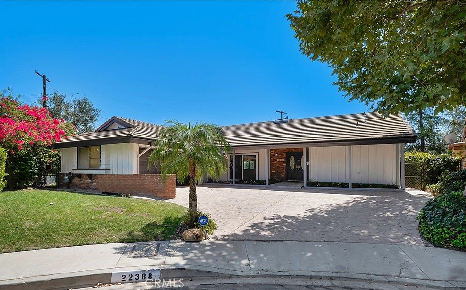1st image of 22388 Algunas Rd