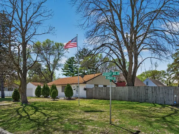 7001 Lombardy Ln, Crystal, MN 55428