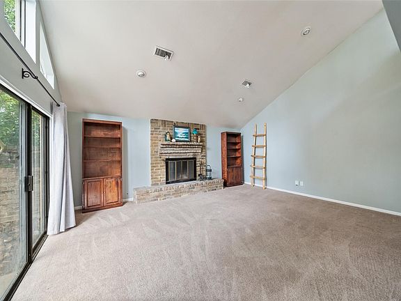 5th image of 16510 De Lozier St