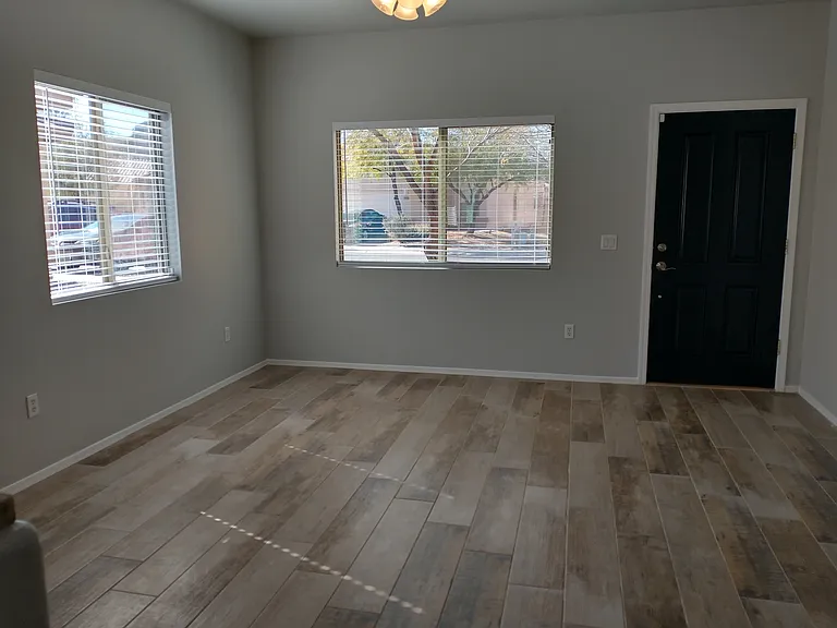 8348 N Wind Swept Ln — Photo 3