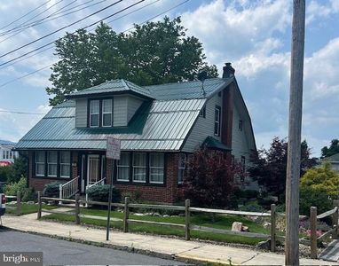 20 Franklin Ave, Lewistown, PA, 17044