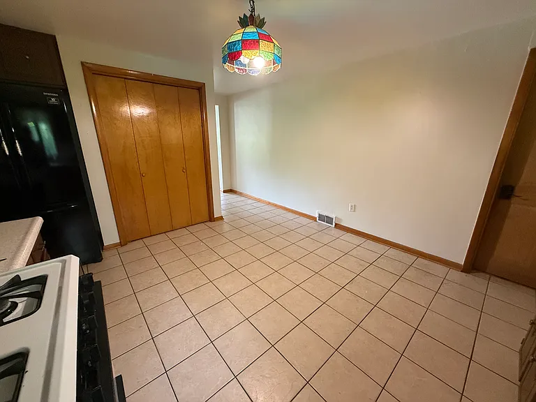 1572 Mars Evans City Rd — Photo 2