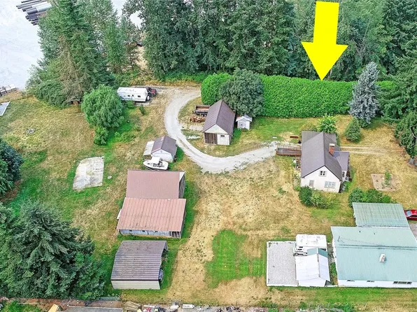 7212 Pioneer Hwy, Stanwood, WA 98292