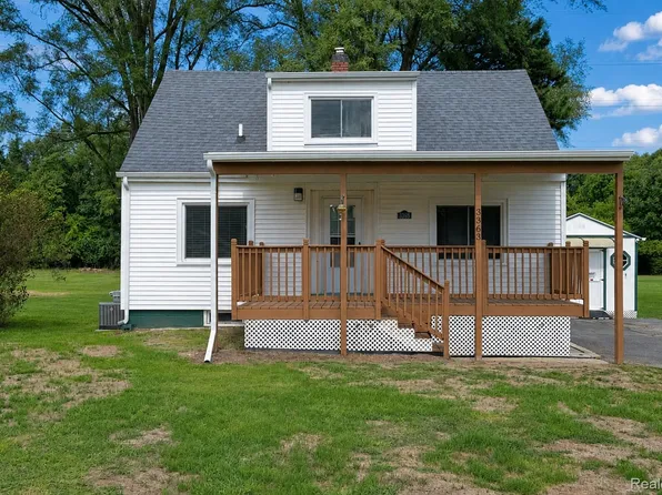 3363 E Pierson Rd, Flint, MI 48506