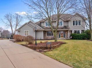 4930 S Radisson Ct, New Berlin, WI 53151