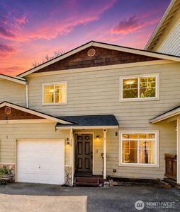 313 10th st #2B, Snohomish, WA, 98290