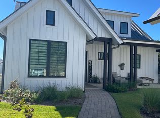 19601 Flying J Blvd UNIT 16, Spicewood, TX 78669