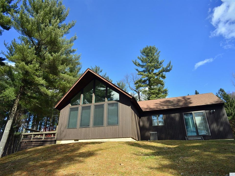 1st image of 76 Overlook Dr
