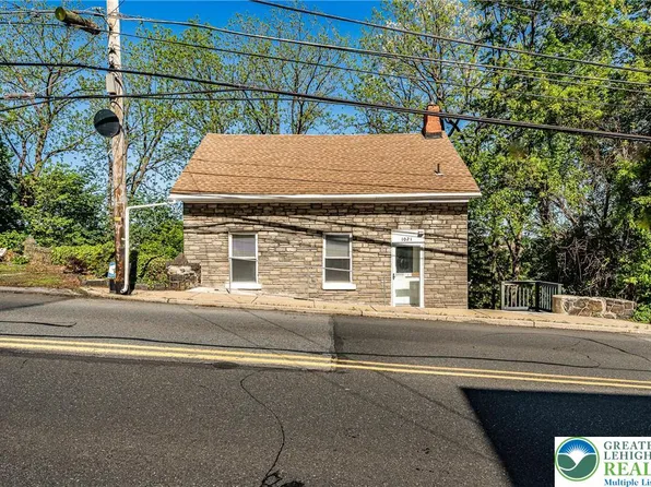 1021 Wyandotte St, Bethlehem, PA 18015