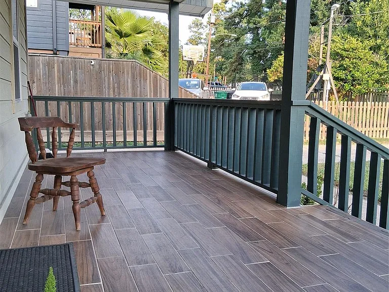 7335 Santiago St — Photo 3