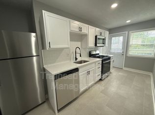 312 E Gregory Blvd #2E, Kansas City, MO 64113