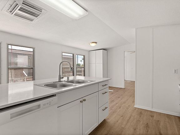 4th image of 7401 San Pedro Dr NE Trailer 173