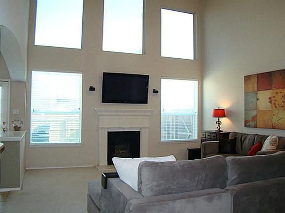 4th image of 6405 Lambeau Ct