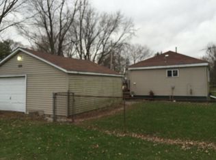 420 S Wesley Ave, Henning, IL 61848