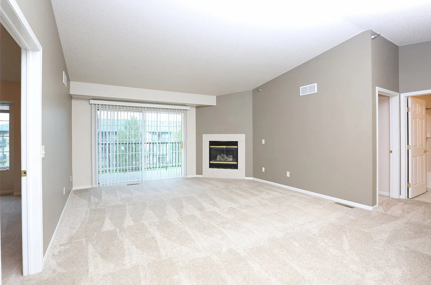 Donegal Pointe Apartments — Photo 3