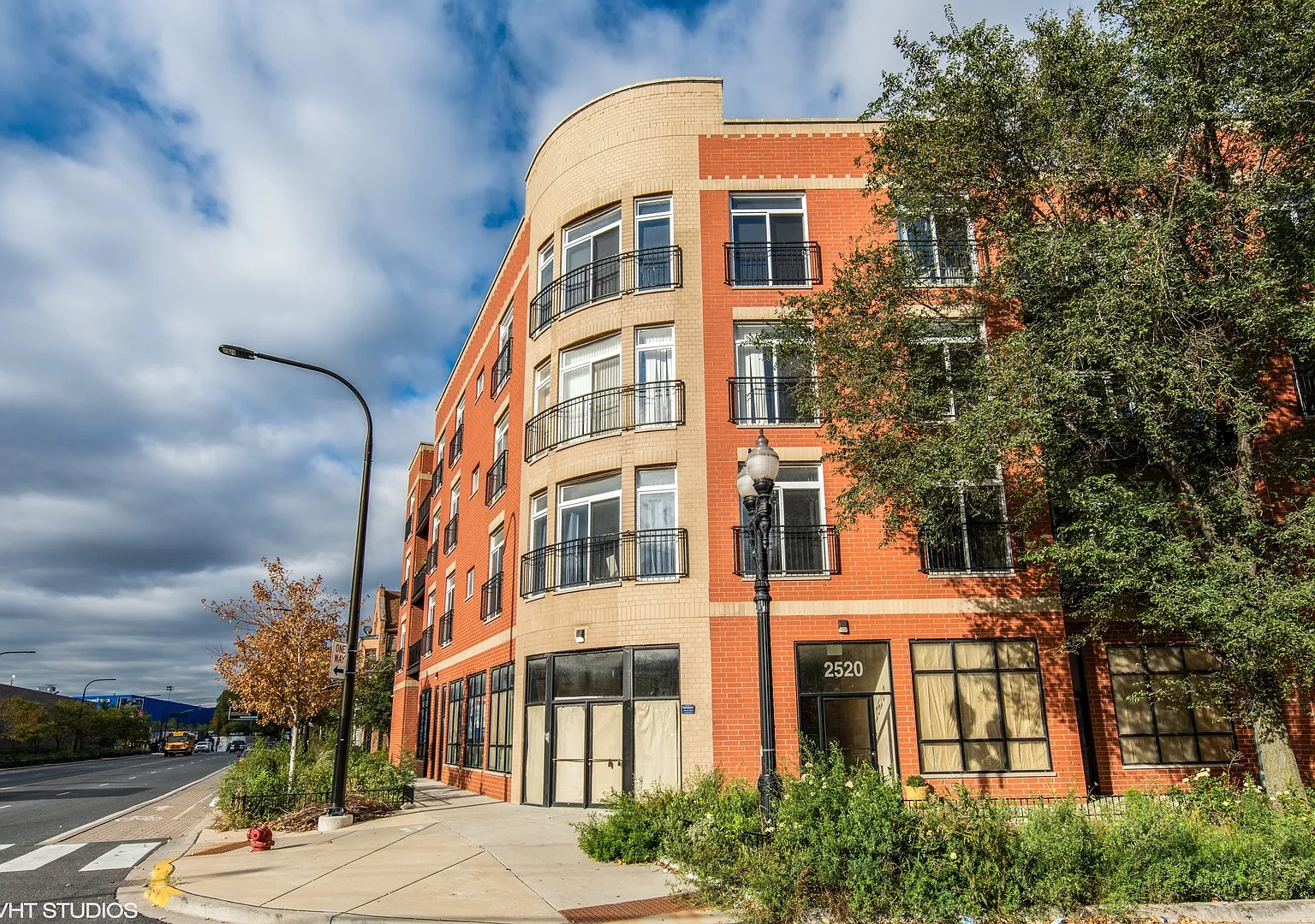 2520 S Oakley Ave #203, Chicago, IL 60608 | Zillow