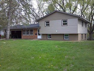 2nd image of 809 Crestview Dr