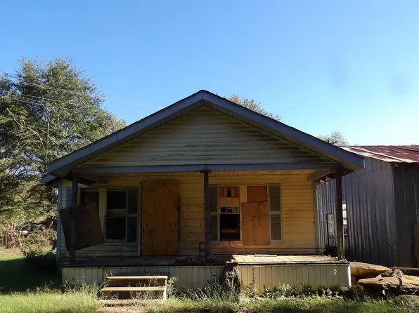 406 Goodson Rd, Redwater, TX 75573