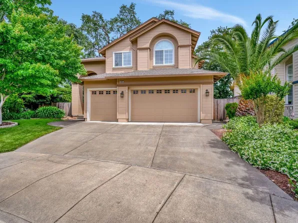 8826 Holly Leaf Drive, Windsor, CA 95492