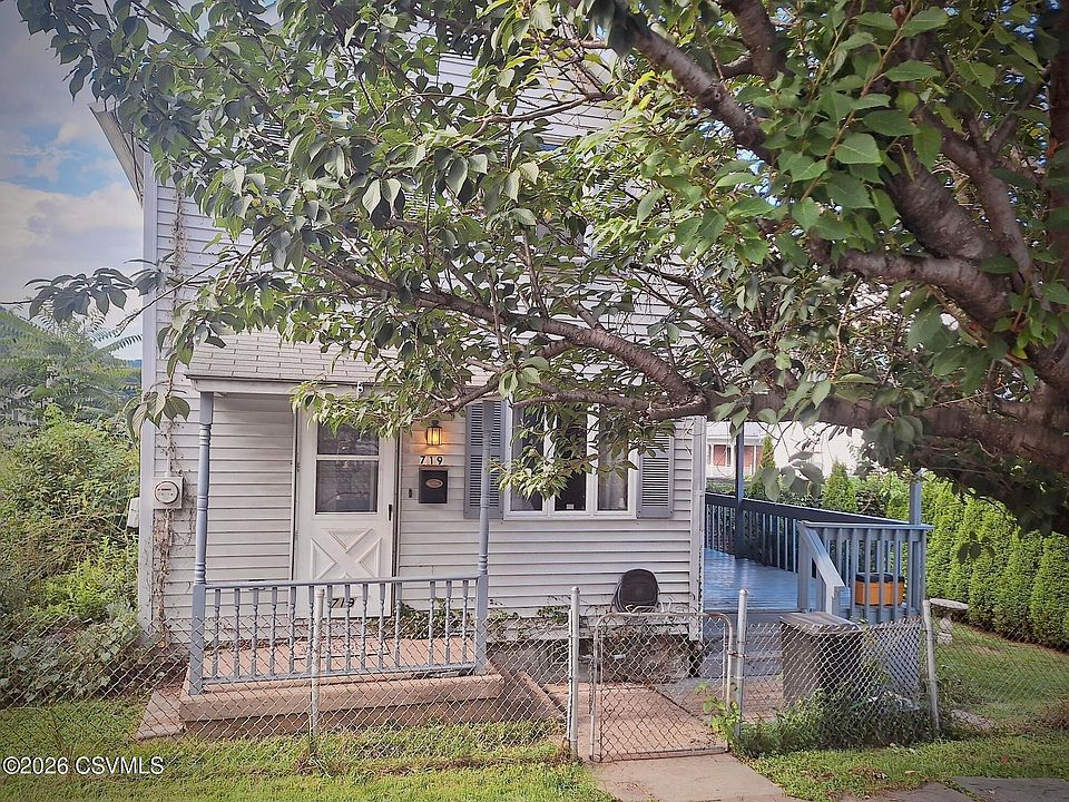 1st image of 719 W Spruce St