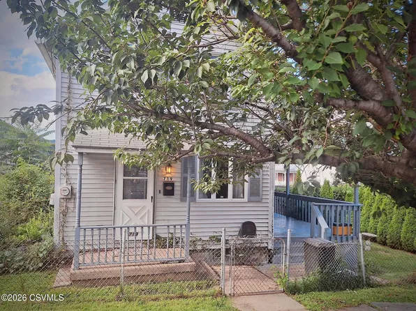 719 W Spruce St, Shamokin, PA 17872