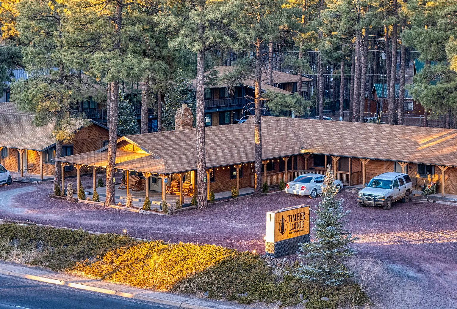 Timber Lodge — Photo 1