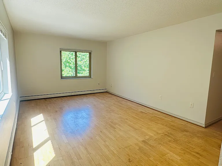 1400 Hubbell Pl #603 — Photo 6