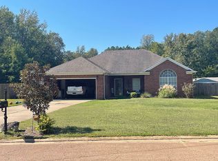 225 Shelbi Dr, Oxford, MS 38655