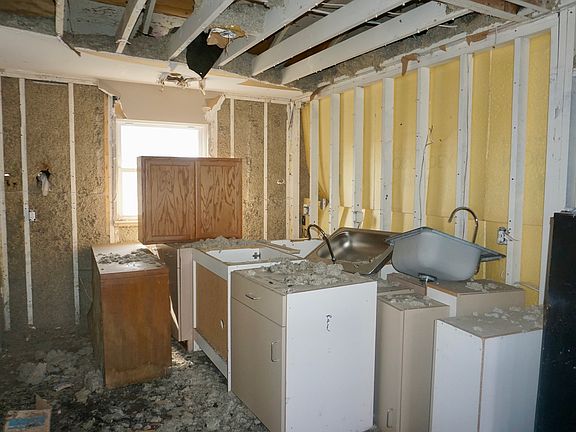 5th image of 504 W Randolph St