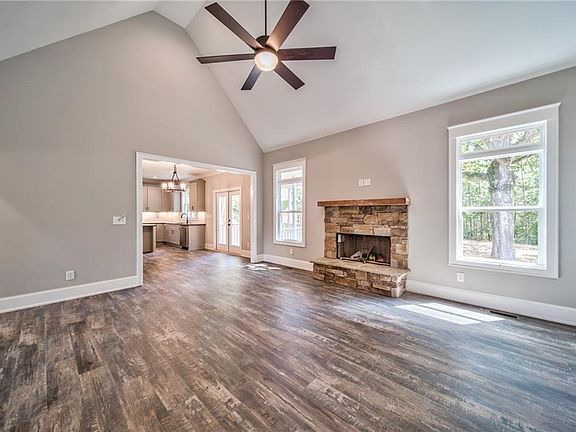 5th image of 47 Blandwood Dr