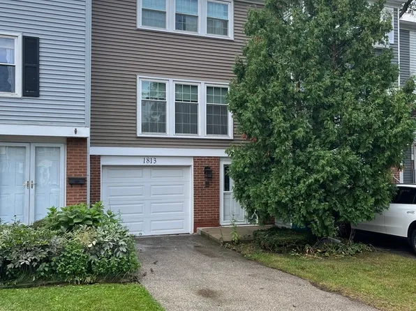 1813 Bromley Ct, Schaumburg, IL 60194