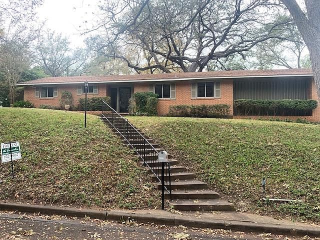1st image of 2624 N 42nd St
