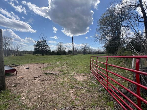 000 County Road 7830, Caulfield, MO 65626
