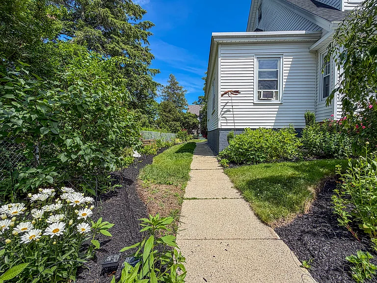 169 Glenwood Ave #2 — Photo 8