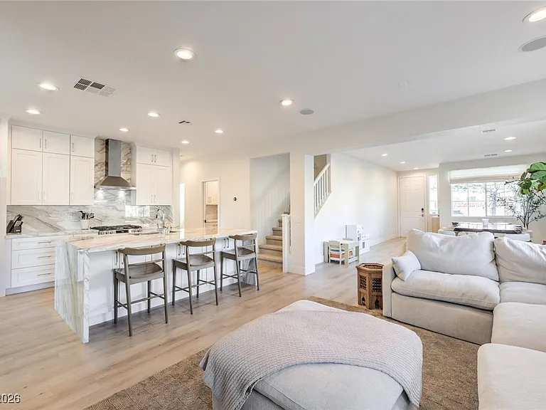 5404 Avent Ferry St — Photo 7