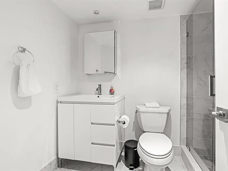 520 Brickell Key Dr #A200 — Photo 31