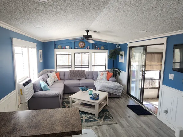 16331 Falstaff Ln, Fort Myers, FL 33908