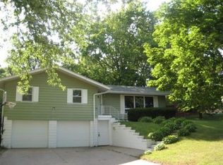3701 Pawnee Pl, Sioux City, IA 51104