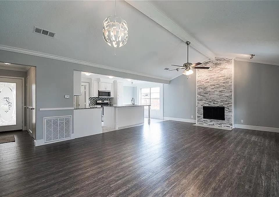 1st image of 1004 Terrebonne Ct