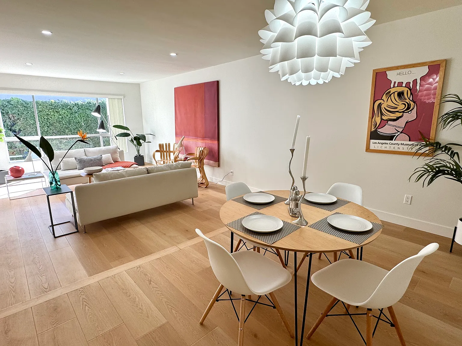 Sherman Oaks Apartments — Photo 4