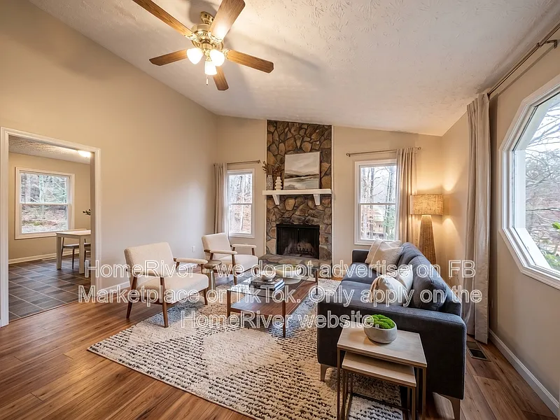 6324 Mount Pisgah Ln