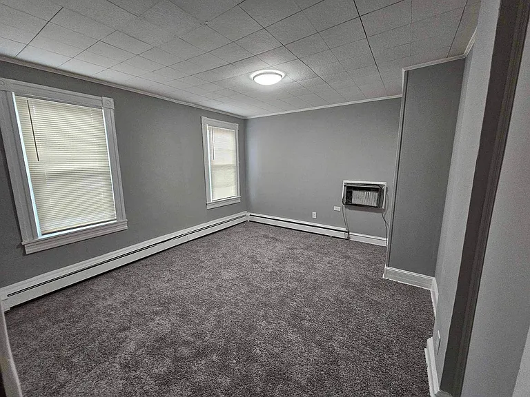 276 S Loudon Ave — Photo 7