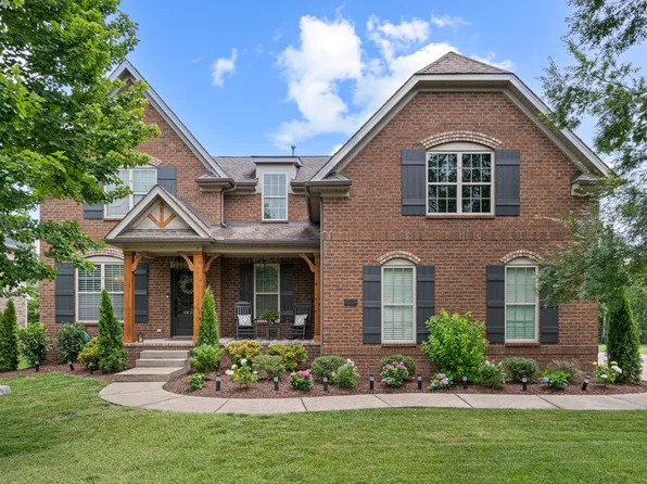 2313 Carouth Ct, Nolensville, TN 37135