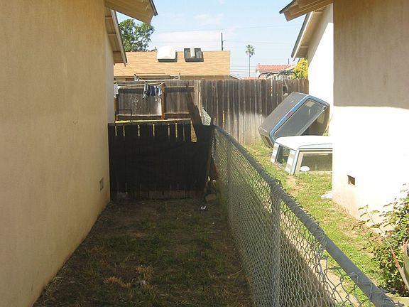 Low Maintenance yard.