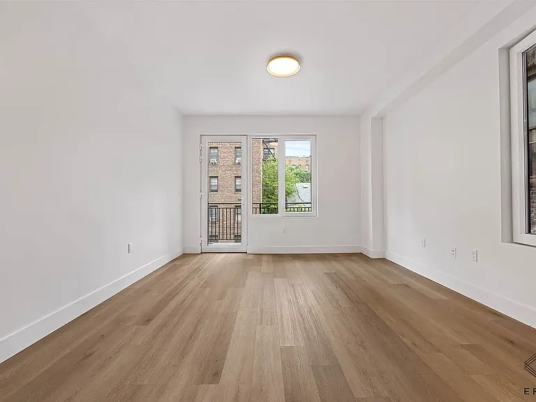 2045 Ocean Ave #502 — Photo 10