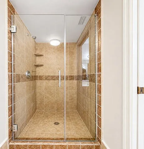 3 bed, $3,000 — Photo 4